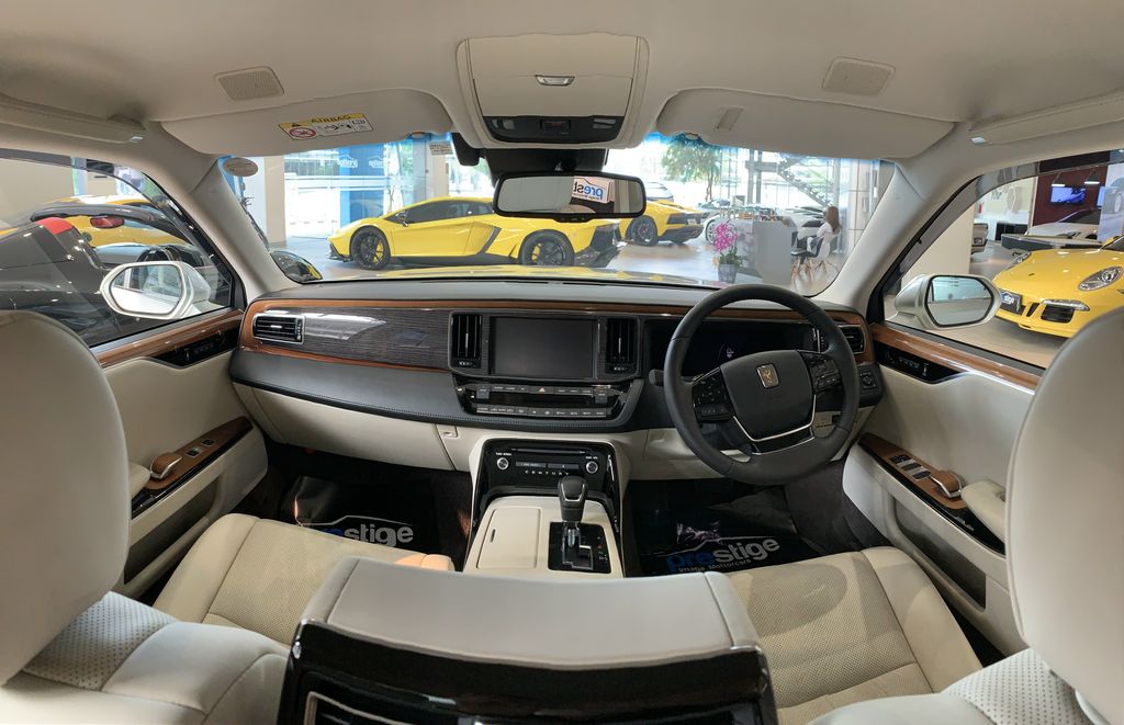 Toyota Century Dijual di indonesia