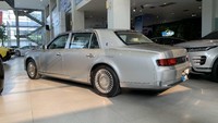 Toyota Century dibekali fitur keselamatan canggih yang disebut Toyota Safety Sense. Foto: Dok. Prestige Motorcars