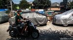 Warga Manfaatkan Jalan Lebar Jadi Lahan Parkir Inap