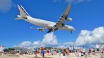 10 Bandara dengan Landasan Pacu Terkeren