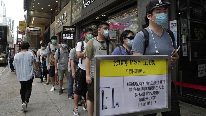 Pre-order PlaysStation 5 mulai dibuka. Warga di Hong Kong pun antusias mengantre demi mendapatkan PS5.
