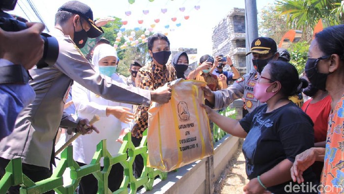 gubernur khofifah
