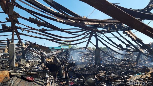 Kondisi Pasar Cepogo pasca terbakar
