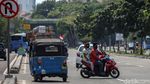 Pemotor Ini Bonceng Tiga-Lawan Arah dan Tanpa Helm