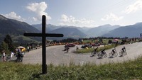 Etape ke-18 Tour de France 2020 diikuti 150 pebalap.