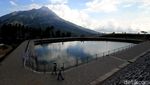 Menikmati Lansekap Gunung Merapi dari Embung Manajar
