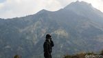 Menikmati Lansekap Gunung Merapi dari Embung Manajar
