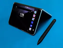 Bermacam Model Ponsel Layar Lipat, Suka yang Mana?