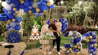 Wanita yang tengah hamil anak kedua ini sekarang fokus pada keluarga kecilnya. Ini momen ketika Momo merayakan ulang tahun sang suami ke-31. Foto: Instagram therealmomogeisha