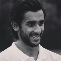 Tak hanya di Inggris, pria yang memiliki panggilan akrab Pacho tersebut juga menimba ilmu di AS dan Italia. Ia kuliah di New York University dan sempat mengambil kursus sejarah seni di University Museology and Arts di Roma. Foto: Instagram @pachojaipur