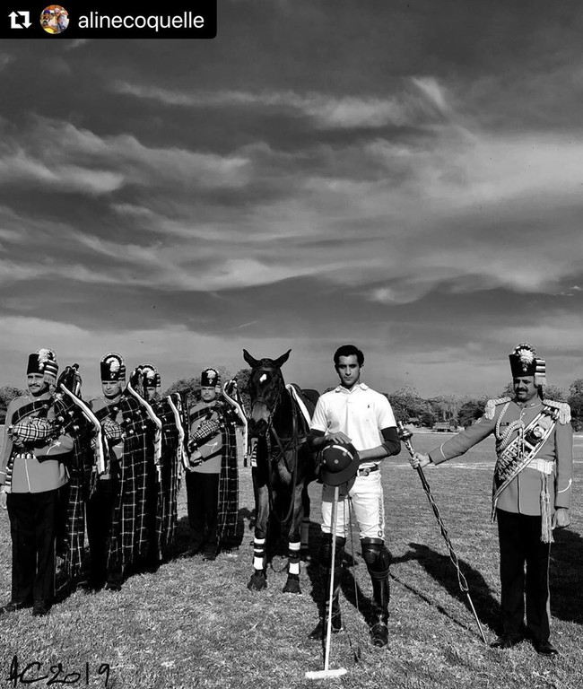 Selain prestise dan stylish, Padmanabh Singh dikenal sporty. Ia pun menyukai olahraga para bangsawan yakni polo dan pernah menjadi orang termuda yang menang Indian Open Polo Cup. Dilansir SCMP, ia tergabung dalam klub Windsor di Inggris sehingga bisa saja main dengan Pangeran William dan Pangeran Harry. Foto: Instagram @pachojaipur