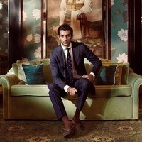 Sering keliling dunia, Padmanabh masih menganggap India sebagai rumahnya. Ia dikatakan punya apartemen yang tentunya mewah di mana kakeknya dulu tinggal. Tempat tinggal itu punya dressing room, ruang makan megah, beranda, bahkan kolam renang. Foto: Instagram @pachojaipur