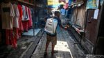 13 Pedagang Kena Corona, Pasar Kalimati Disemprot Disinfektan