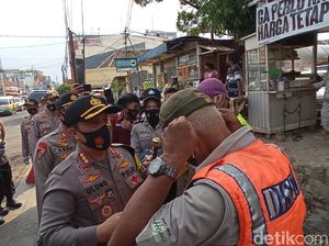 Puluhan Warga Tak Bermasker Terjaring Razia di Bandung