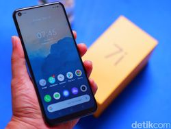 Unboxing Realme 7i, Ponsel Rp 3 Jutaan Punya Mode Cinema