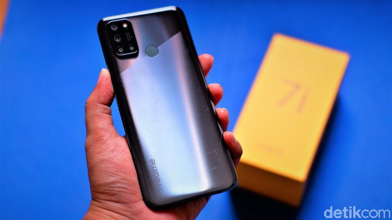 Realme 7i