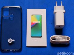 Unboxing Realme 7i, Ponsel Rp 3 Jutaan Punya Mode Cinema