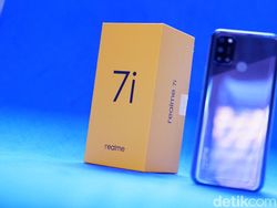 Unboxing Realme 7i, Ponsel Rp 3 Jutaan Punya Mode Cinema