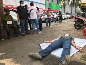 Rekonstruksi Istri Tusuk Suami Siri di Mampang: Berawal dari Cekcok!