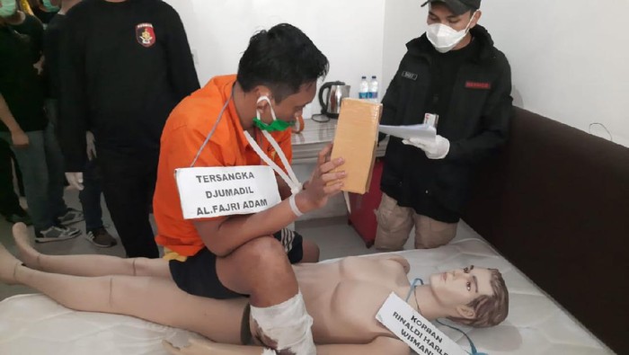 Rekonstruksi kasus mutilasi Rinaldi Harley Wismanu