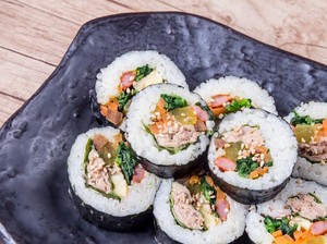 Korea Punya 5 Olahan Seafood Enak, Chamchi Kimbab hingga Sannakji