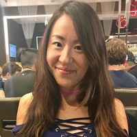 Susie tinggal di Los Angeles tapi sering pulang ke rumah ibunya di Waterford. Dalam kejuaran poker diyakini Susie telah memenangkan hadiah senilai total Rp 3 miliar sepanjang kariernya.  Foto: dok. Instagram