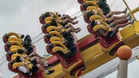 Salah satu tempat hiburan yang kembali dibuka adalah taman bermain Ocean Park.