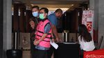 Tersangka Suap Djoko Tjandra Bungkam Usai Diperiksa di KPK