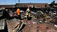 Diketahui, Pasar Tradisional Cepogo, Boyolali, terbakar pada Kamis (17/9) malam. kebakaran itu diduga terjadi akibat korsleting listrik.