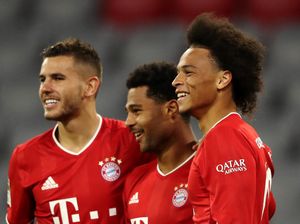 Bayern Vs Schalke: Gnabry Hat-trick, Die Roten Pesta Gol 8-0