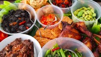 Mayang ternyata jago masak lho! Ia bilang rahasia disayang suami adalah membuatkannya makanan enak. Tampak aneka menu rumahan buatannya menggugah selera. Foto: Instagram mayangsaritrihatmodjoreal