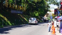 Tak terlihat adanya antrean apalagi penumpukan kendaraan wisatawan di pintu masuk objek wisata semacam Farm House, The Great Asia Africa, Terminal Wisata Grafika Cikole, Floating Market, dan objek wisata lainnya.