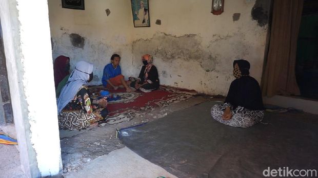 Pemakaman Jenazah ABK KM Stratindo di Pekalongan