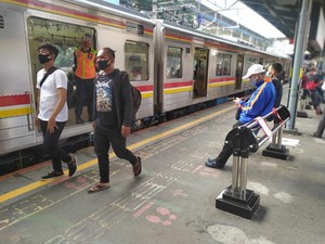 Catat! Hari Ini KRL Ubah Jam Operasional Saat PSBB Transisi DKI