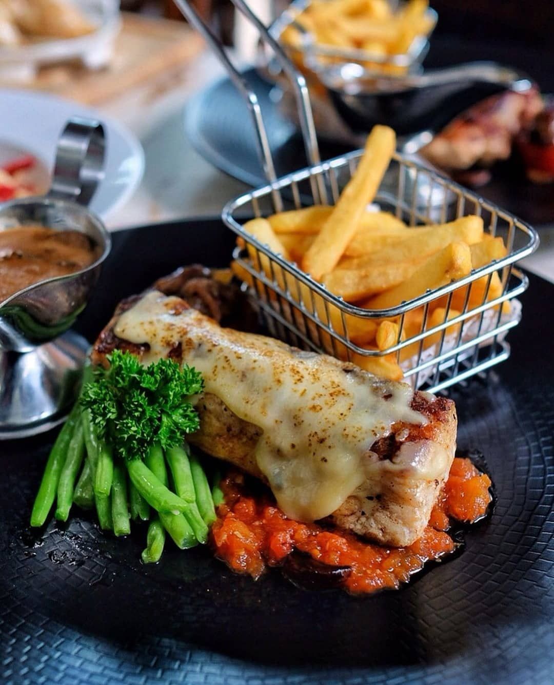 Resto Romantis di Tangsel