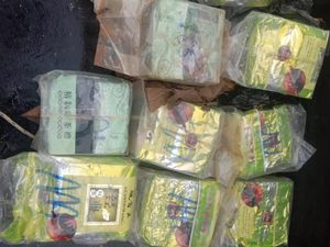 Bawa 2 Kg Sabu, Kurir Narkoba Diamankan di Pelabuhan Muntok Bangka