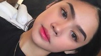 Tiarani Savitri adalah anak Mulan Jameela sebelum menikah dengan Ahmad Dhani. Foto: Instagram