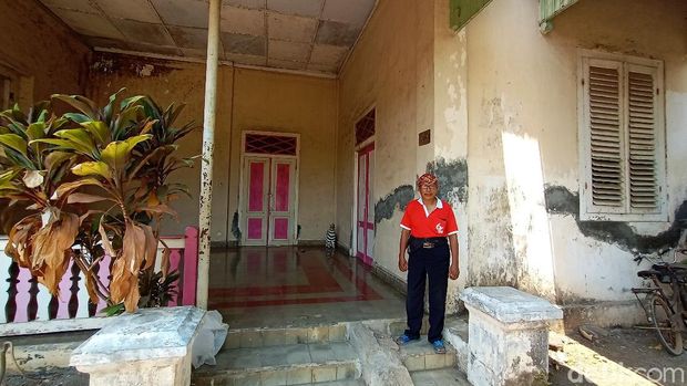 Bangunan rumah dinas pegawai pabrik gula di Desa Tanjungrejo, Kecamatan Jekulo, Kudus, Sabtu (19/9/2020).