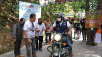 Menurut pria yang akrab disapa Kang Emil, wisata Curug Cipeuteuy sangat layak dikunjungi. Bahkan, menurutnya, Curug Cipeuteuy sudah berkelas internasional. 
