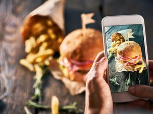 5 Tips Foto Makanan dan Benda Pakai Kamera HP