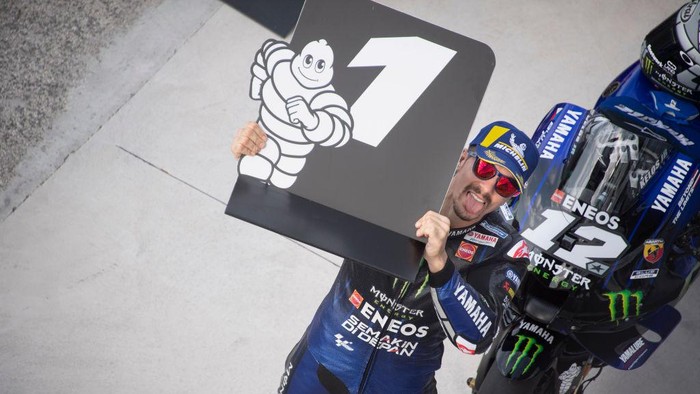 MISANO ADRIATICO, ITALY - SEPTEMBER 19: Maverick Vinales of Spain and Monster Energy Yamaha MotoGP Team  celebrates the MotoGP pole position at the end of the qualifying practice during the MotoGP Of San Marino - Qualifying at Misano World Circuit on September 19, 2020 in Misano Adriatico, Italy. (Photo by Mirco Lazzari gp/Getty Images)