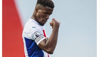 Wilfred Zaha membuat Maguire dan Lindelof tak berkutik. Foto: istimewa