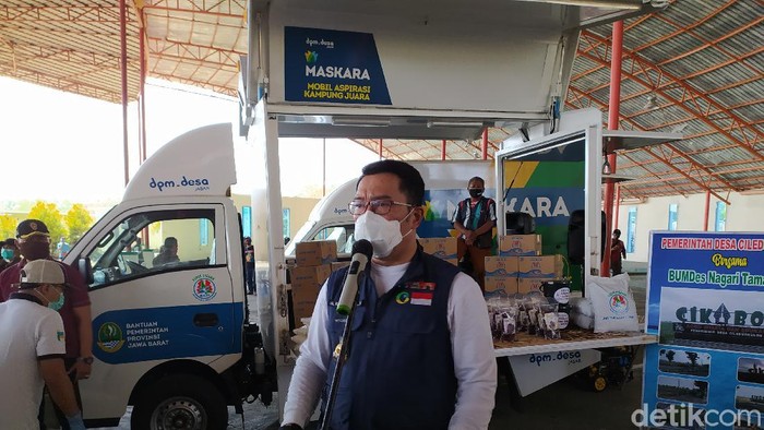 Ridwan Kamil salurkan mobil aspirasi maskara ke cirebon