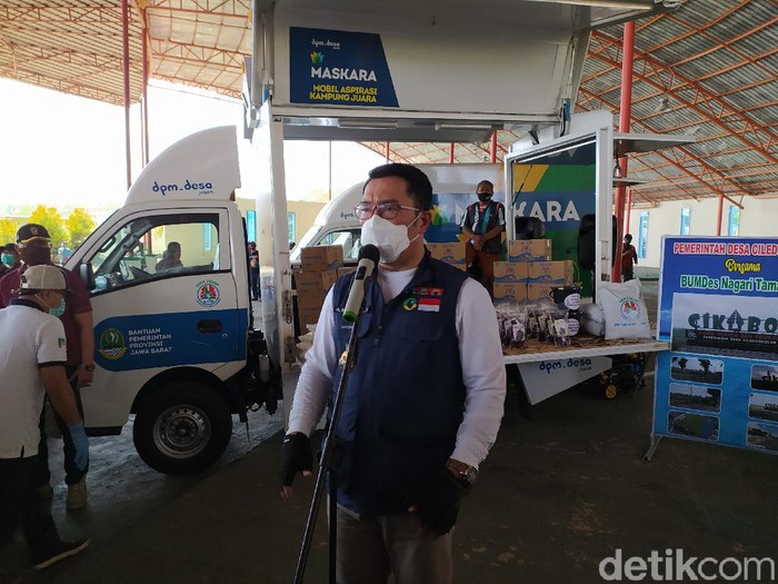 Ridwan Kamil salurkan mobil aspirasi maskara ke cirebon