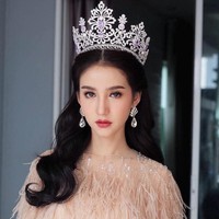 Rinrada Thurapan atau Rinrada Yoshi merupakan pemenang Miss Universe versi transgender yaitu Miss Tiffany Universe 2017. Dia kemudian melenggang ke ajang Miss International Queen 2018 dan meraih juara ketiga. Foto: Dok. Instagram Rinrada Yoshi