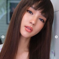 Seiring semakin menanjak popularitasnya, Rinrada banyak menjadi model sampul majalah Thailand. Followers Instagramnya pun terus bertambah hingga kini jumlahnya lebih dari 1,4 juta. Foto: Dok. Instagram Rinrada Yoshi