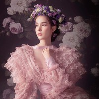 Memiliki followers Instagram lebih dari 1,4 juta, postingan Rinrada kerap dibanjiri pujian dari netizen. Kecantikannya membuat wanita asli sampai ikut terkagum-kagum kita perempuan tulen menangis melihat ini, begitu salah satu komentar netizen dari Indonesia. Foto: Dok. Instagram Rinrada Yoshi