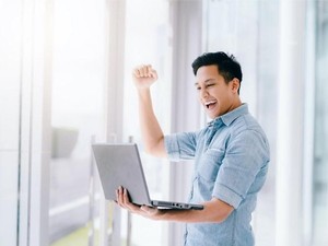 YouTuber & Eksmud Lagi Cari Laptop? Ini Pilihan Paling Pas untuk Kamu!