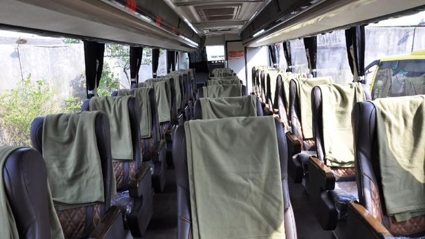 Bus social distancing dan suite class PO Handoyo