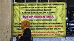 Kantor Kecamatan Kelapa Gading Disemprot Disinfektan